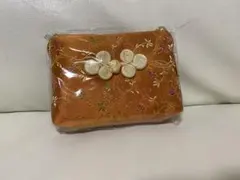 台湾　ミニポーチ　刺繍　オレンジ