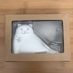 Vapour Park x 黒山キャシーラム white catフィギュア