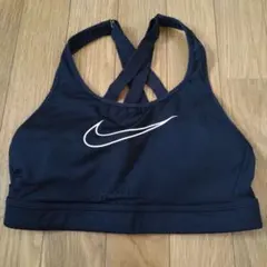NIKE スポーツブラ ブラック　Mサイズのサムネイル