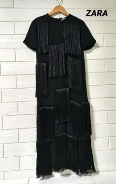 ZARA ノースリーブ エンボス加工生地ミディワンピース ブラック