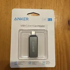 Anker USB-C 2-in-1 Card Reader 本体