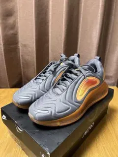 Item thumbnail for item 253bba21-fdac-4a69-86e3-260bc574c744