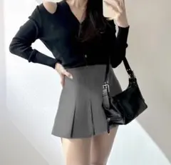 グレー プリーツミニスカート　インパン付き　ボックスプリーツ