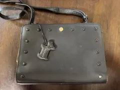 ラドリー　スタッズ付きブラックレザーショルダーバッグ