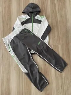 umbro アンブロ フード付きジャージ 白/グレー