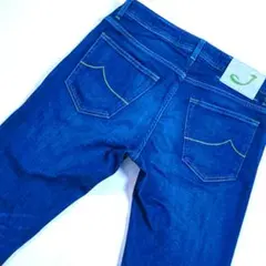 Item thumbnail for item 94c37de4-f968-4cda-8319-ccb7e0b80230