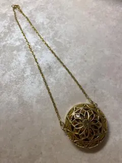 花模様 ゴールド ネックレス