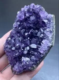 ウルグアイ産　天然アメジストクラスター　紫水晶　原石　置物　パワーストーン