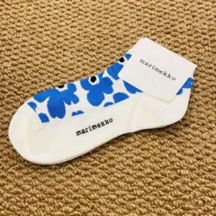 marimekko マリメッコ 花柄 アンクルソックス ブルーのサムネイル