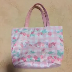 サンリオ 　手さげ 　リボン　お弁当入れ