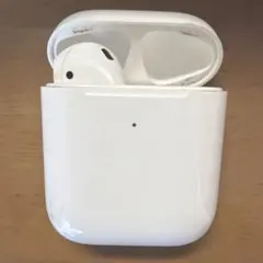 AirPods 第2世代 左耳とケース