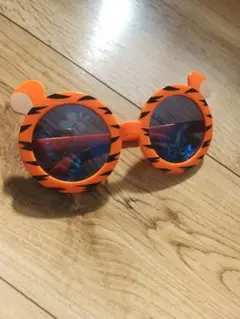 ティガー　サングラス