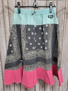 マナスタッシュペイズリー柄ロングスカート黒