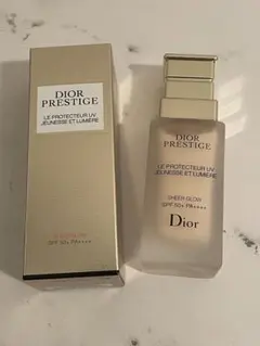 ディオール プレステージ ホワイト UVルミエール シアーグロー