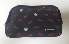 【新品未使用】ARTISAN&ARTIST ハローキティポーチ