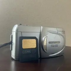 OLYMPUS CAMEDIA C-900 ZOOM デジタルカメラのサムネイル