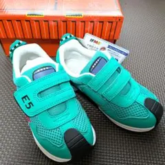 17cm スニーカー