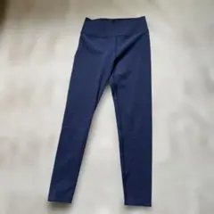 UNIQLO ヨガパンツ ネイビー Mサイズのサムネイル