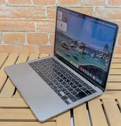 2672)MacBookAir 2022 M2 24G 512G バッテリ良好◎