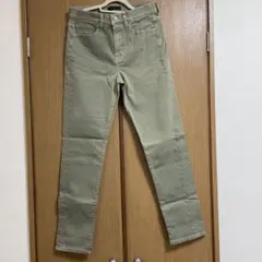 ユニクロ　パンツ　ズボン　カーキー　グリーン　26