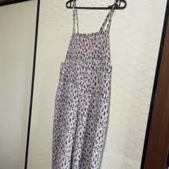 サロペット 白地に黒ストライプ