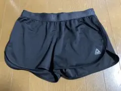 Reebok レディースショーツ Lサイズ　黒