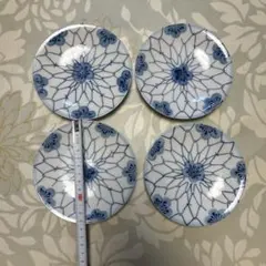 青い花模様 陶器製皿 4枚セット
