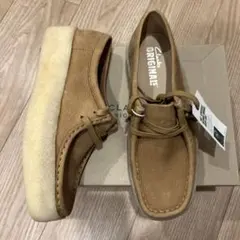 Clarks INSCRIRE コラボ Wallabeeフリンジ UK8 1/2 - メルカリ