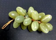 壽山石　置物　葡萄 寿山黄芙蓉石透雕满架葡萄Chinese Shoushan Yellow Furong Stone