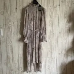 新品　オールセインツ 定価¥5万1700円　プリーツ　ロングワンピースのサムネイル