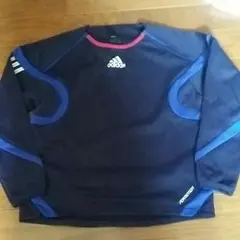 《送料込み》adidasトレーナー