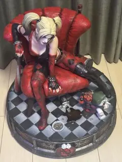 プライム1スタジオ　バットマン アーカム・シティハーレイ・クインDX ボーナス版 バットマンの宿敵、ジョーカーの恋人である人気ヴィラン「ハーレー
