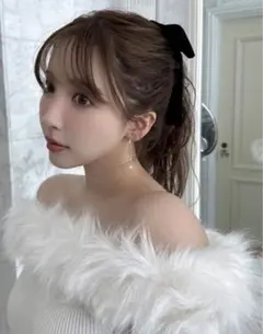 新品未開封 Sサイズ GRLファーオフショルダーニットトップス 三上悠亜着用