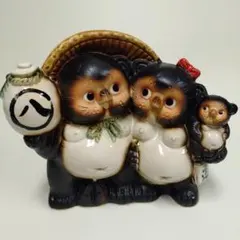 信楽焼　ファミリー狸　たぬき　タヌキのサムネイル