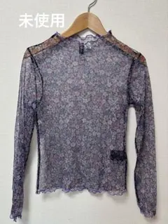 【H&M】メッシュトップス（NiziUコラボ商品）のサムネイル