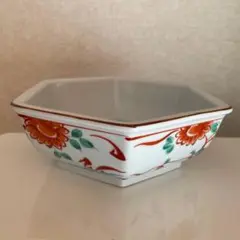 たち吉（橘吉）の「赤絵花鳥 八角小鉢」