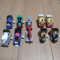期間限定値下げ】木製トーマスシリーズ☆仲間たち17体セット！ - メルカリ
