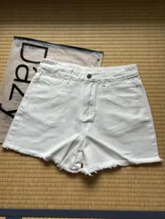 新品⭐︎Dazy ホワイト フリンジショートパンツ Mサイズ