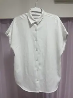 【GU】半袖ブラウスのサムネイル
