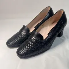 Item thumbnail for item 23d5f501-4f94-40a6-a37e-00cd7a7e3145