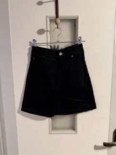 H&M ブラック コーデュロイスカート EUR 34
