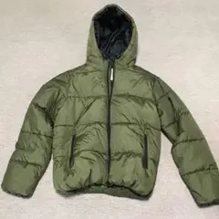フード付きダウンジャケット