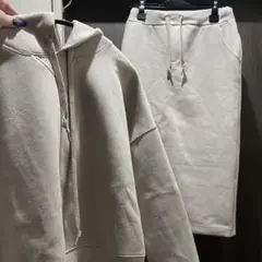 サムシング クリーム色フード付きスウェットセットアップ③ 【最終値下げ中】