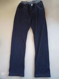 裏起毛付き！ダークブルー スリムフィットパンツ　140センチ