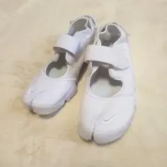 ナイキ エアリフト DN1338-100 足袋 スニーカー 白 ウィメンズ