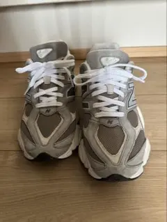 New Balance 9060 LBD 24cm ベージュ スニーカー - メルカリ