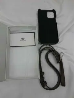 ■デミウルーボ クロコ型押しレザー iPhone12/12Proケース