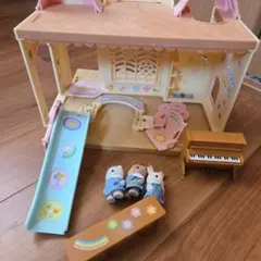 森のたのしいようちえん