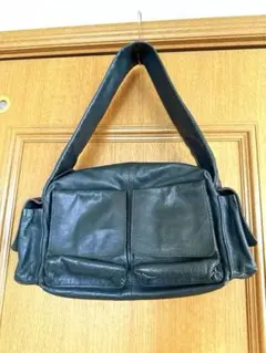 Item thumbnail for item f135f45b-1852-4e40-8ca6-7e9e81cd71cf