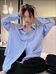 青と白のストライプ 長袖シャツ ワンサイズ